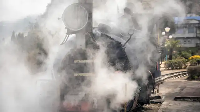 Hotels near Darjeeling Himalayan Railway