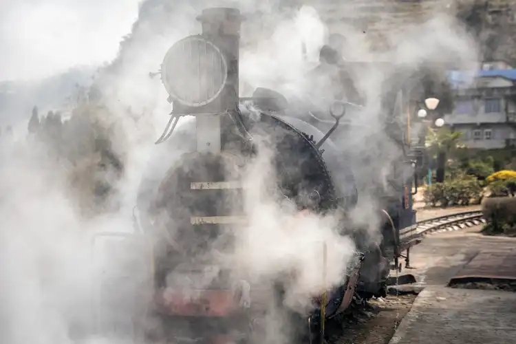 Hotels near Darjeeling Himalayan Railway