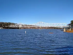 Duncan Bridge Marina