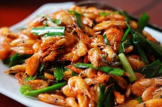 湖景渔湾云南特色石锅鱼铜锅鱼