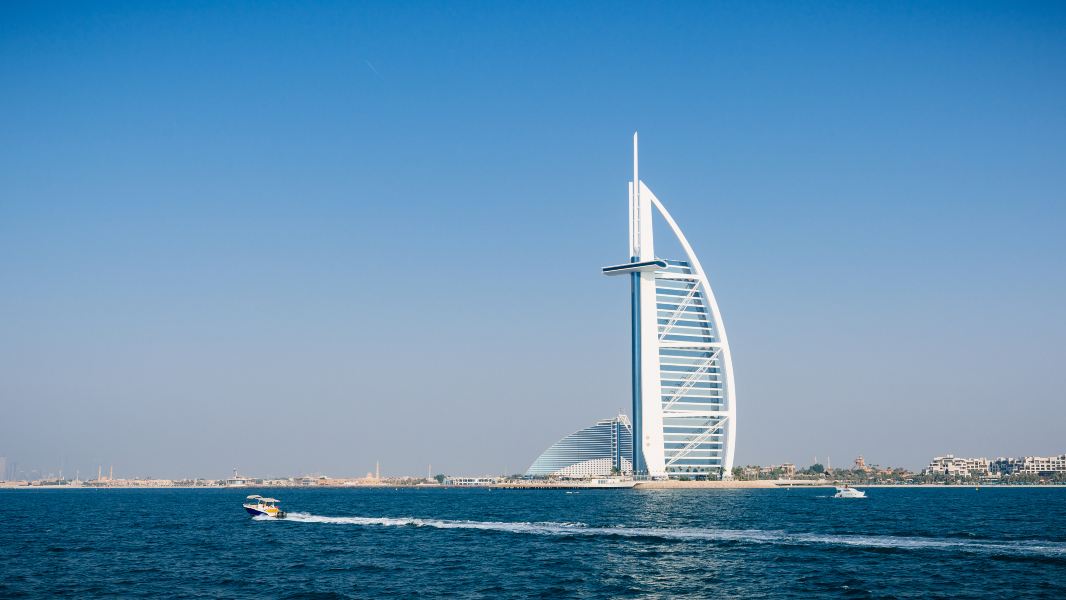 Alexandria to Dubai Flights