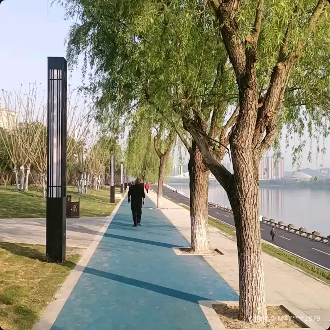 Hotels near Hongyanzi Scenic Spot