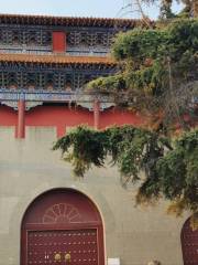 Qianfoge Zoo （North Gate）