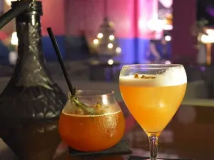 Neighbor House Bar