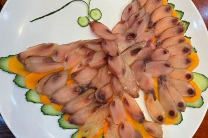 龙谕酒庄·餐饮部