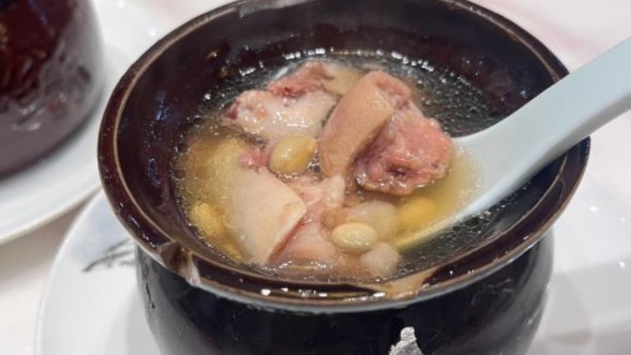 万氏煨汤馆(新华园小区店)