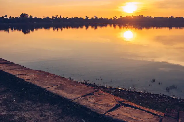 Sunset Sightseeing in Siem Reap