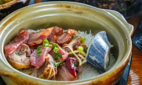 崖口煲仔饭