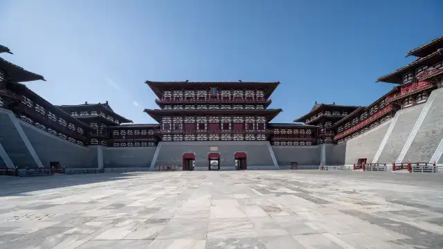 応天門南広場周辺のホテル