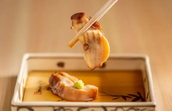 鮨 央泰 Sushi Hisayoshi