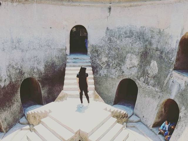 The rounding well