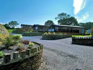 Pennant Park Golf Club and Holiday Homes
