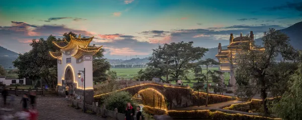 Millennium Ginkgo King in Yuntai Mountain周辺のホテル