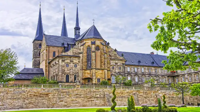 Hotels in der Nähe von Kloster St. Michael