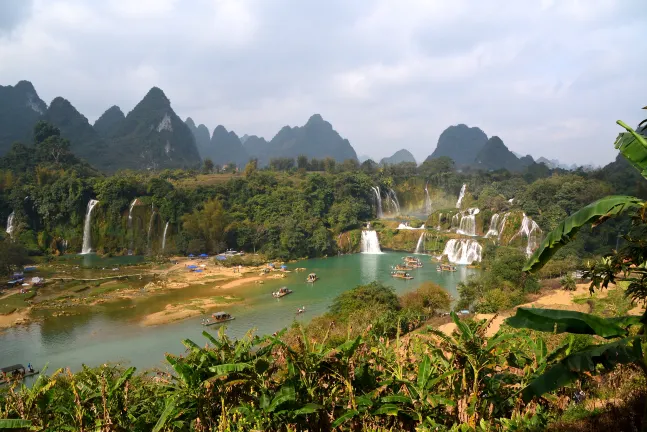 Recensioni su Guangxi Chongzuo Mingshi Yaju·Shanshui Meiju