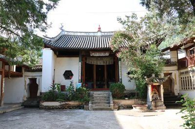 Two Temples on Jizu Mountain