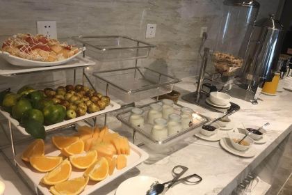 凱裡亞德酒店(博羅遠望數位城店)