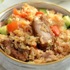 Pom - Kao Tom Gin Laew Ruay User Photo