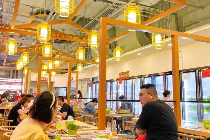 杨老板·海鲜集市火锅·鲜切牛肉(中防万宝店)