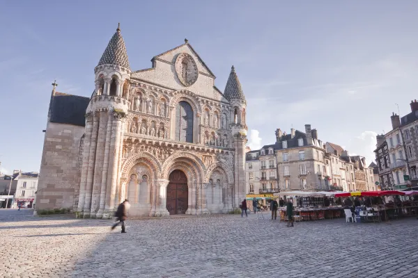 Flug nach Poitiers