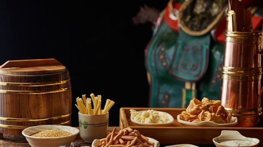 Race Course Mongolia Great Camp