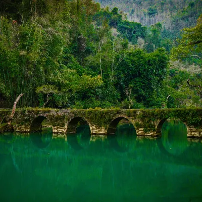 Отели рядом с достопримечательностью «»