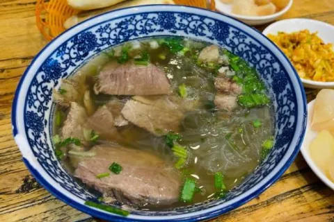 CHONG HUI