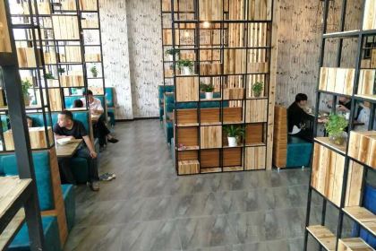 凯里苗玛大酒店(第二附属医院店)·苗玛餐饮楼