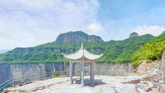 Huilong Tianjie Mountain Scenic Area