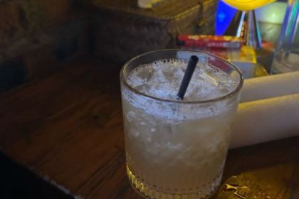 小屋-果子的店•民谣火塘•音乐酒馆