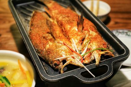 納瓦新疆音樂餐廳（銀都店）