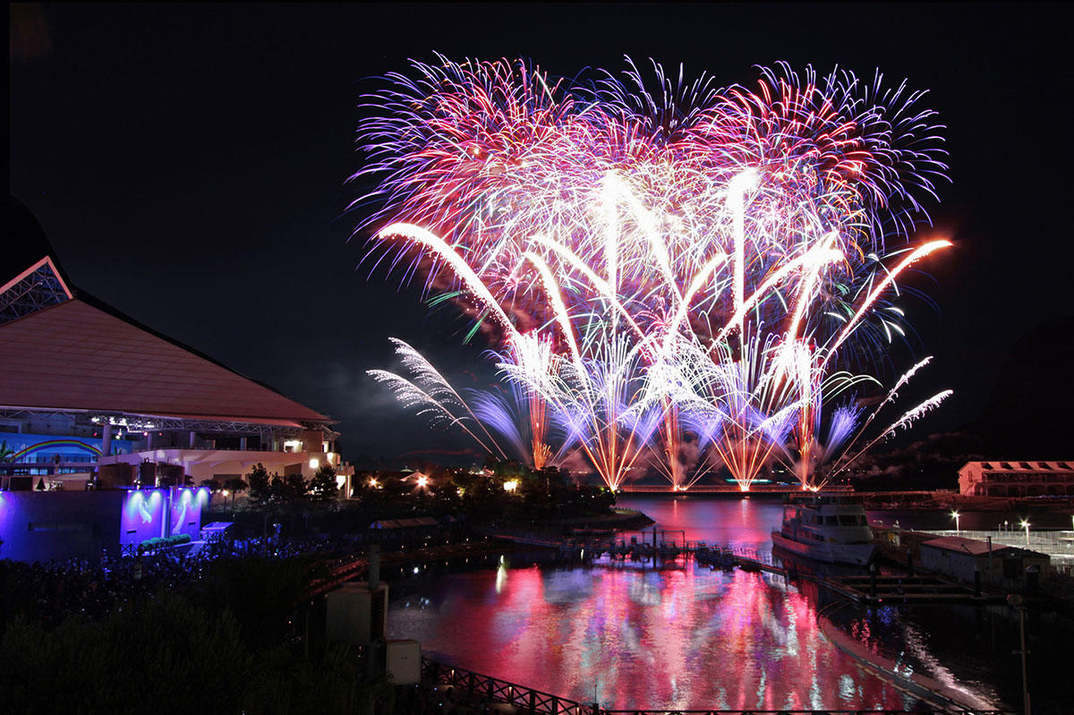 Yokohama Hakkeijima Sea Paradise "Fireworks Symphonia" | Yokohama