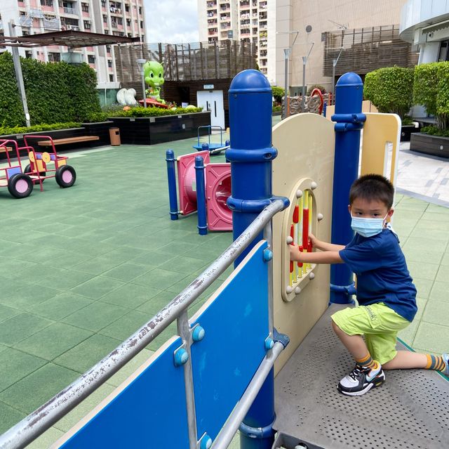 【 空中花園上的太空樂園 】 