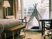 Spectacular four seasons in Hong kong 