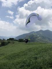 台山市自由之翼滑翔傘飛行運動俱樂部