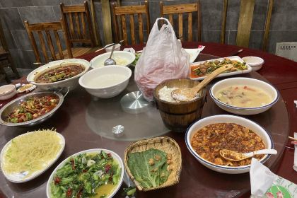 雞毛店巧味菜館