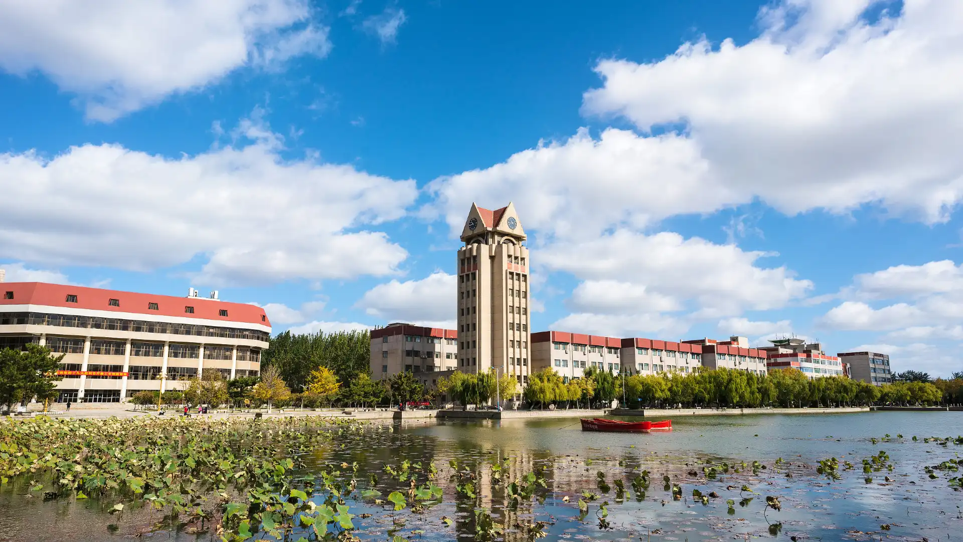 Hotels near Yantai University
