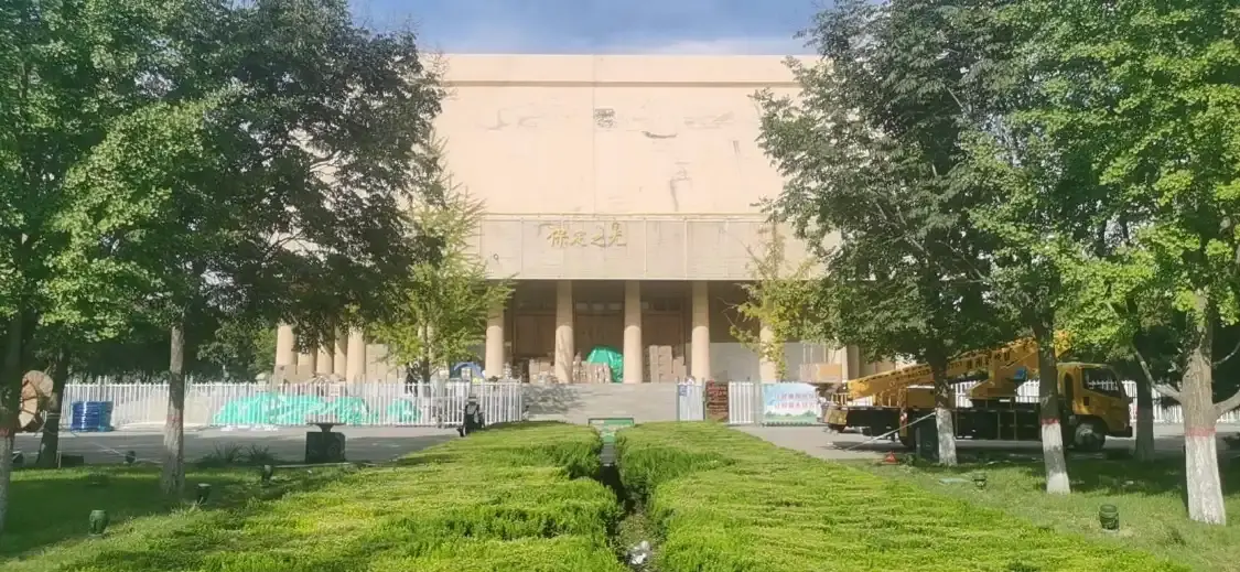 Hotels near Emperor Yao Memorial Hall