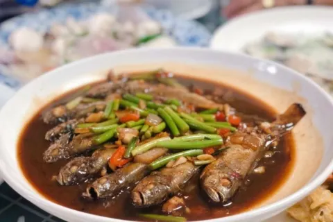 Laoyujiatesehaiweiguan