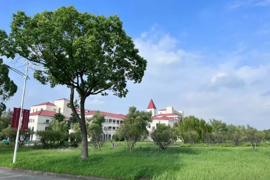 上海師範大學(奉賢校區)-櫻花園