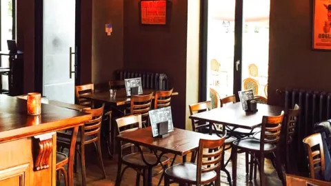 Le Bistro - Porte De Hal in Bruselas