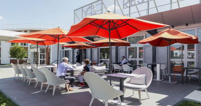 Gourmet Bron Restaurant & Bar