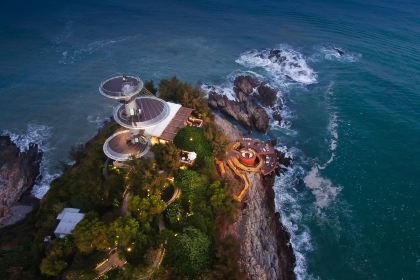 Yuanfang Dongshan Haijiaoshi Pub