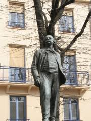 Monument a Gustave Flaubert
