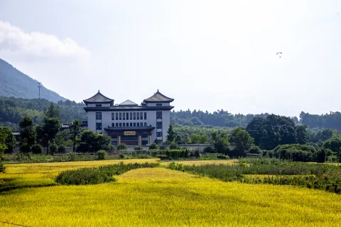 Yunmen Mountain