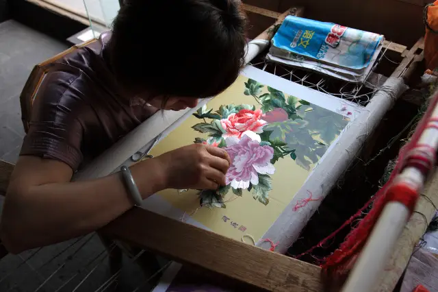 Embroidery Experiences in Suzhou