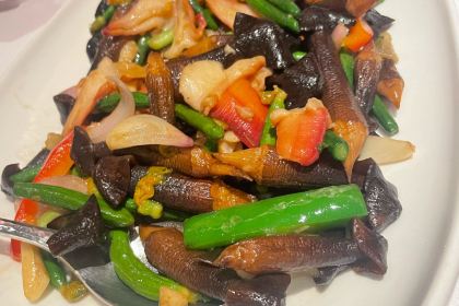 天空之城·全景旋转餐厅