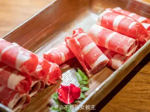 老濰縣肉火燒(麥島店)