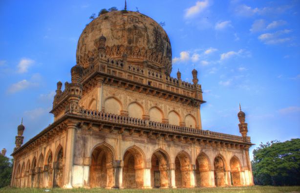 Qutub Shahi Tombs
