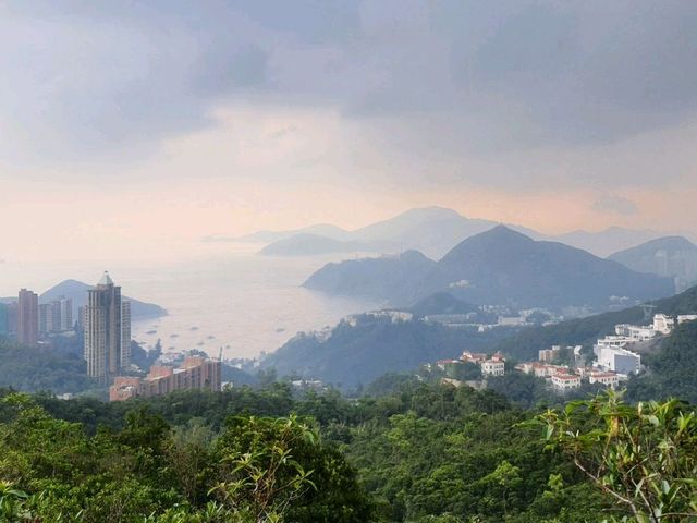 港島全景─渣甸山‧畢拿山